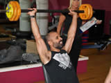 Farouk - 60 x 25 kg Shoulder Press